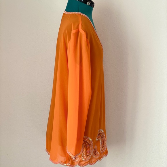SOLDOversized hobo Bright orange chiffon sequin blouse - Picture 4 of 10